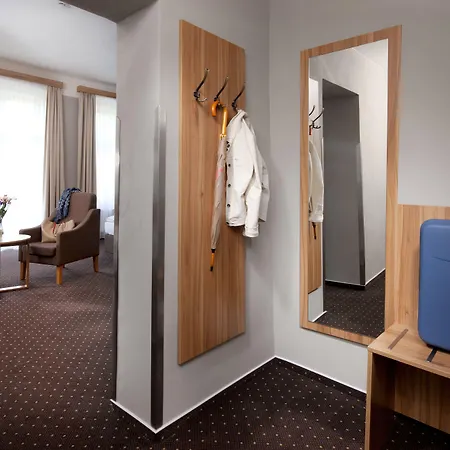 Hotel Spa&kur Praha 3*